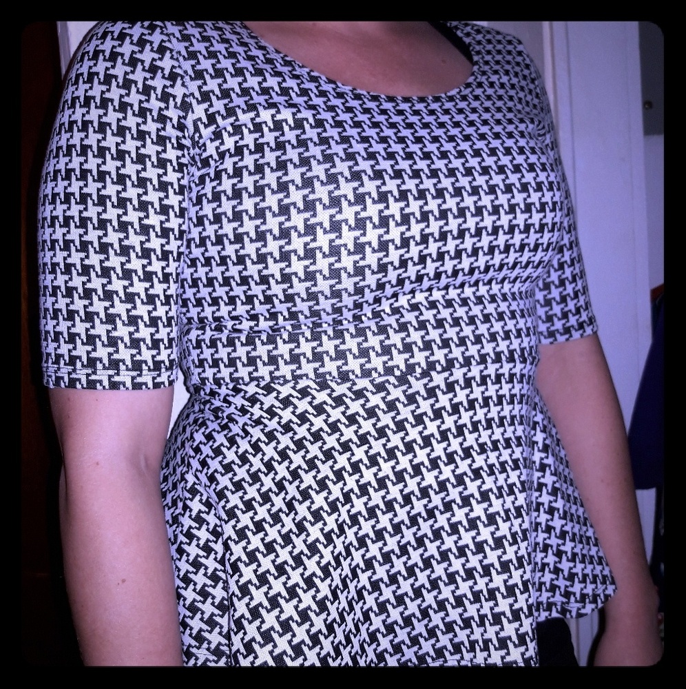 Hounds tooth shirt with empire waist